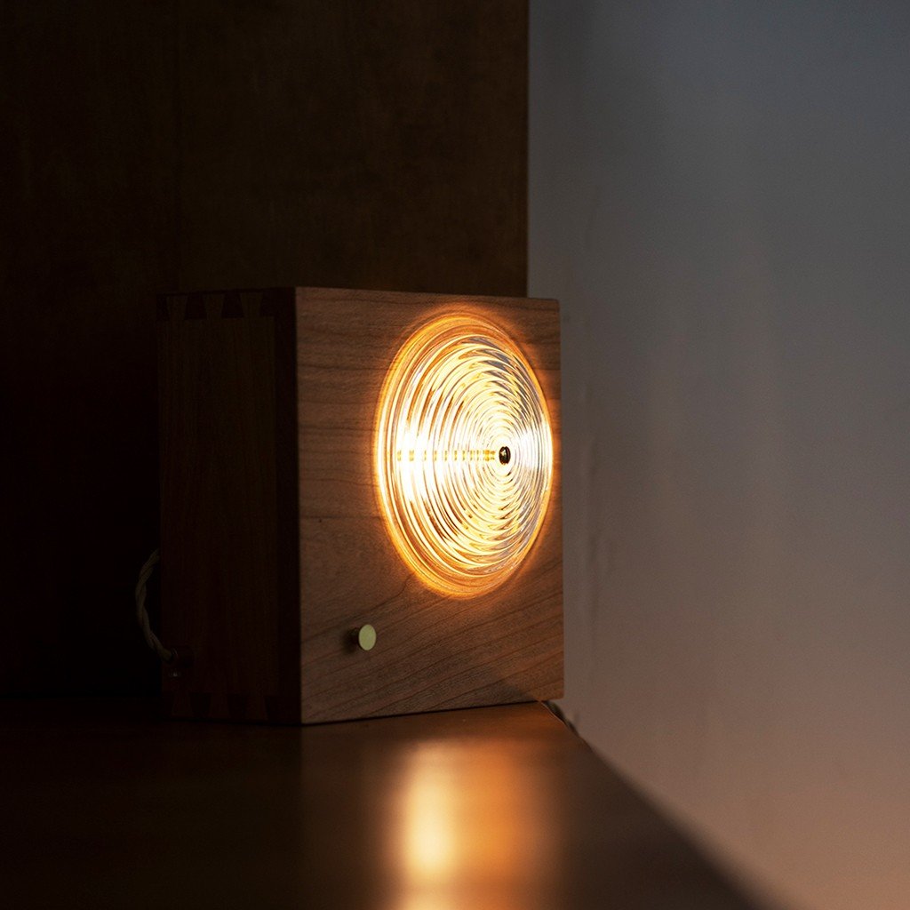 Isla Dimmable Disc Wall Lamp