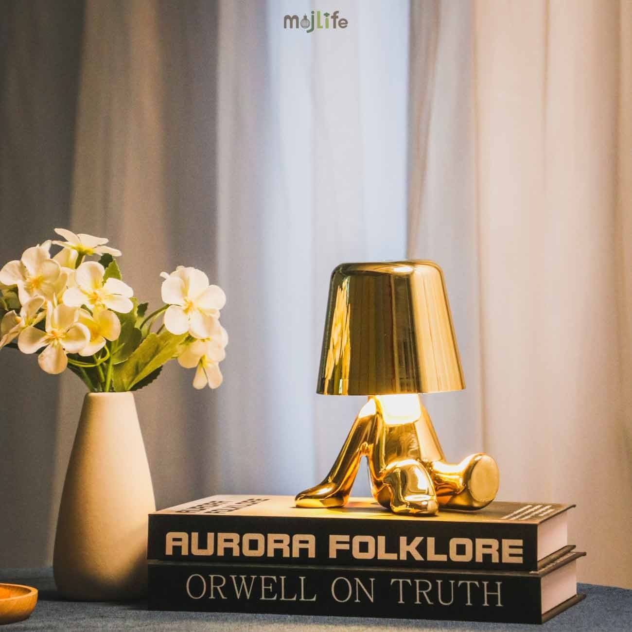 Golden Thinker LED Rechargeable Touch Night Lamp