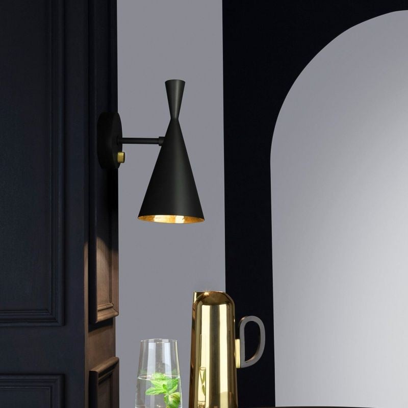 Beat Wall Lamp