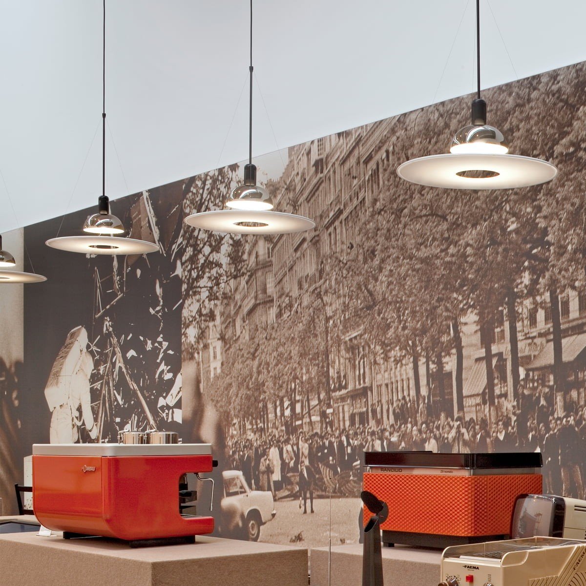 Frisbi Pendant Light