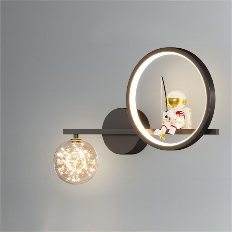 Geometric LED Astronaut Wall Lamp