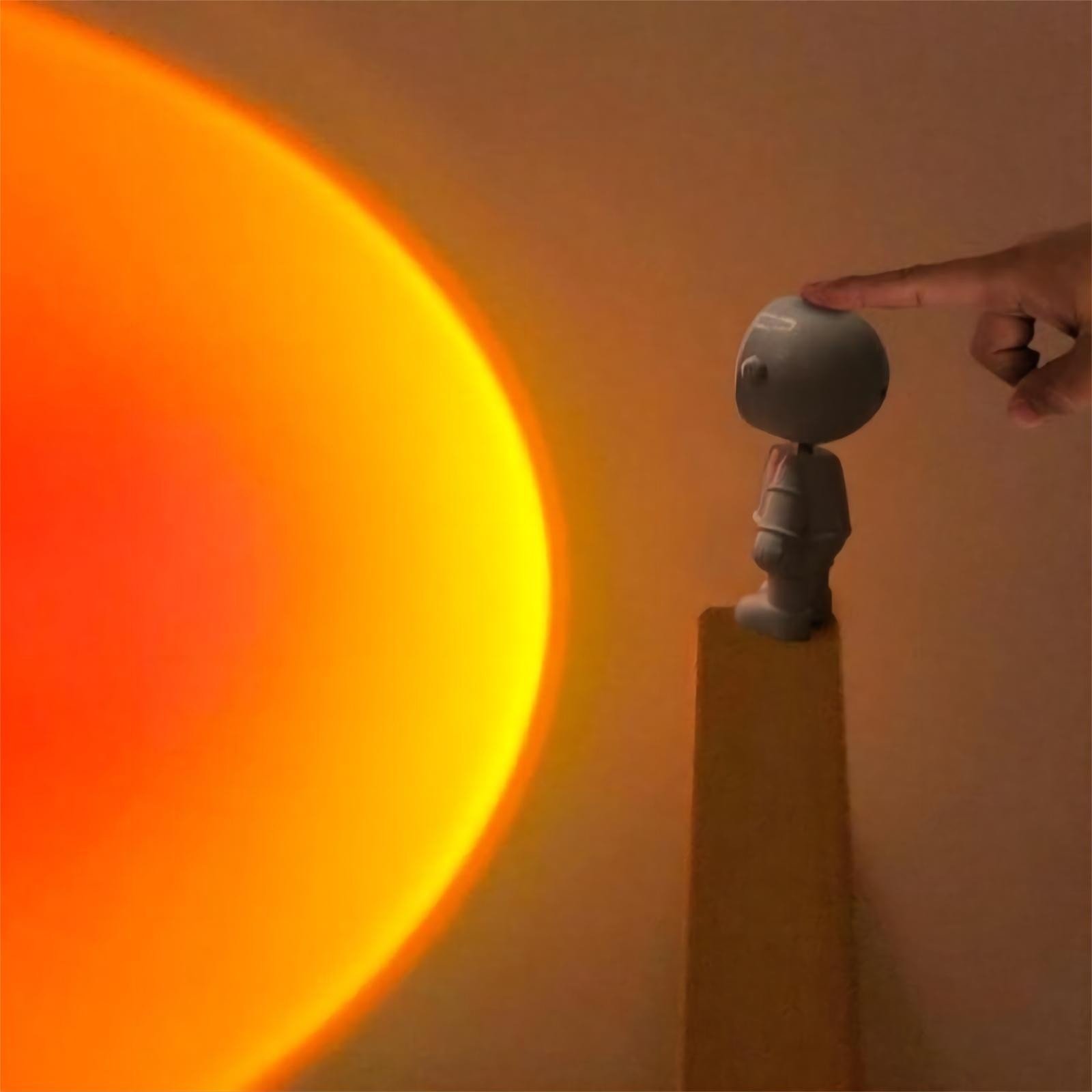 Astronaut Sunset Table lamp