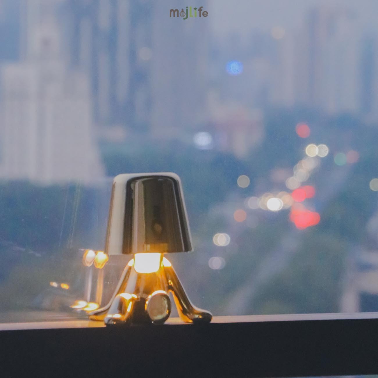 Golden Thinker LED Rechargeable Touch Night Lamp