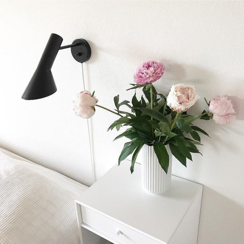 Classic Asymmetrical Metal Wall Lamp
