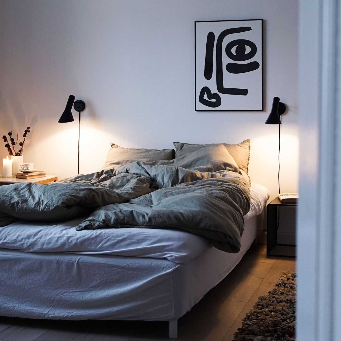 Classic Asymmetrical Metal Wall Lamp
