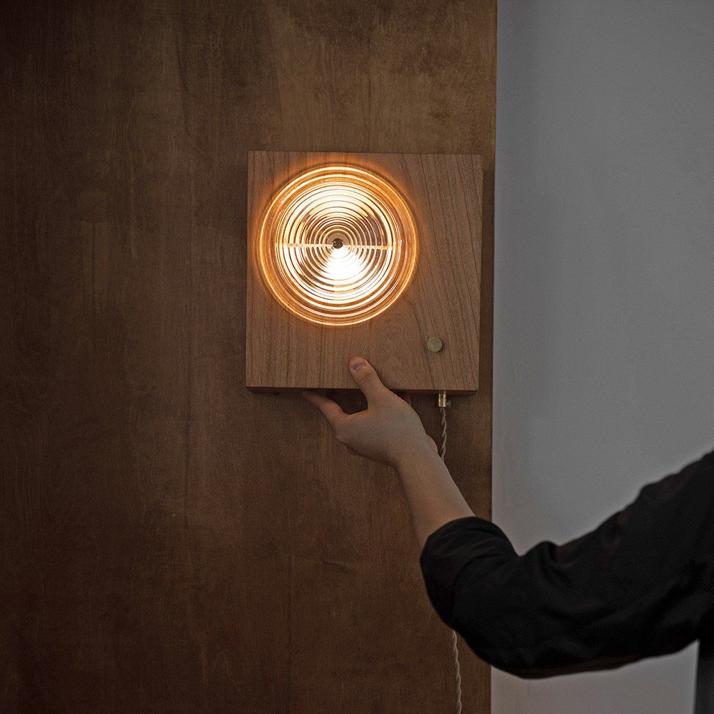 Isla Dimmable Disc Wall Lamp