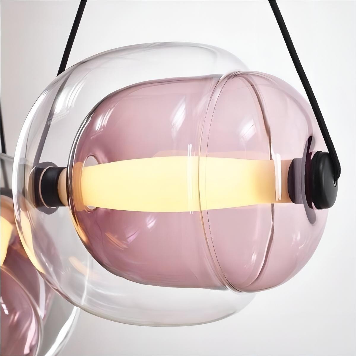 Capsula pendant lamp
