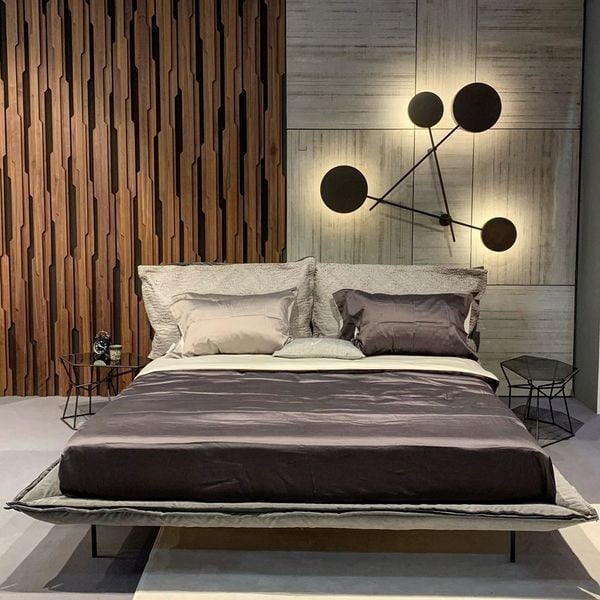 Iride Wall Lamp