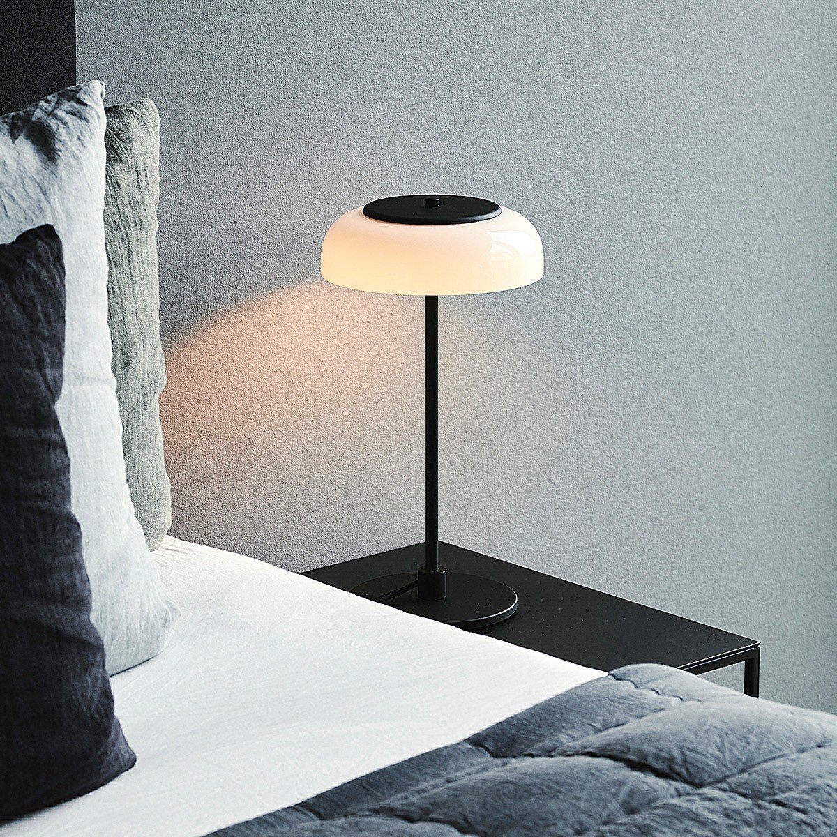 Blossi Table Lamp
