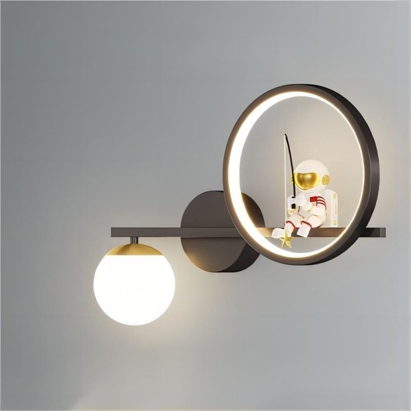 Geometric LED Astronaut Wall Lamp