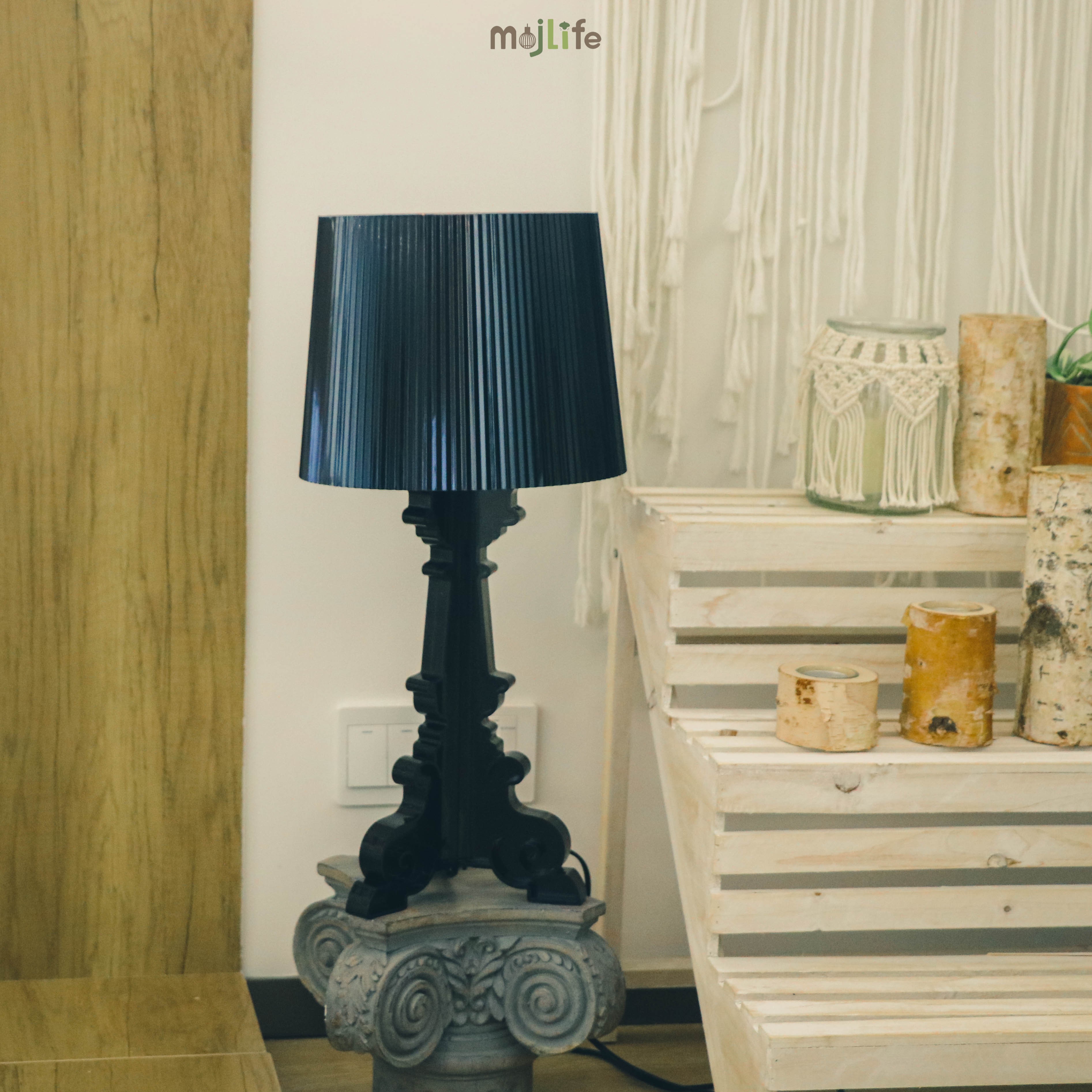 Bourgie Table Lamp