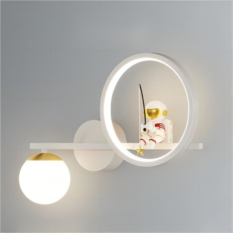 Geometric LED Astronaut Wall Lamp