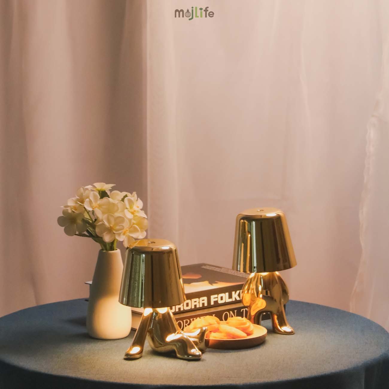 Golden Thinker LED Rechargeable Touch Night Lamp