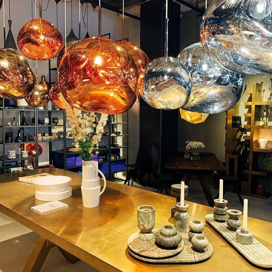 Novelty Vibrant Lava Glass Melt With Futuristic Sense Dining Room Pendant Lamp