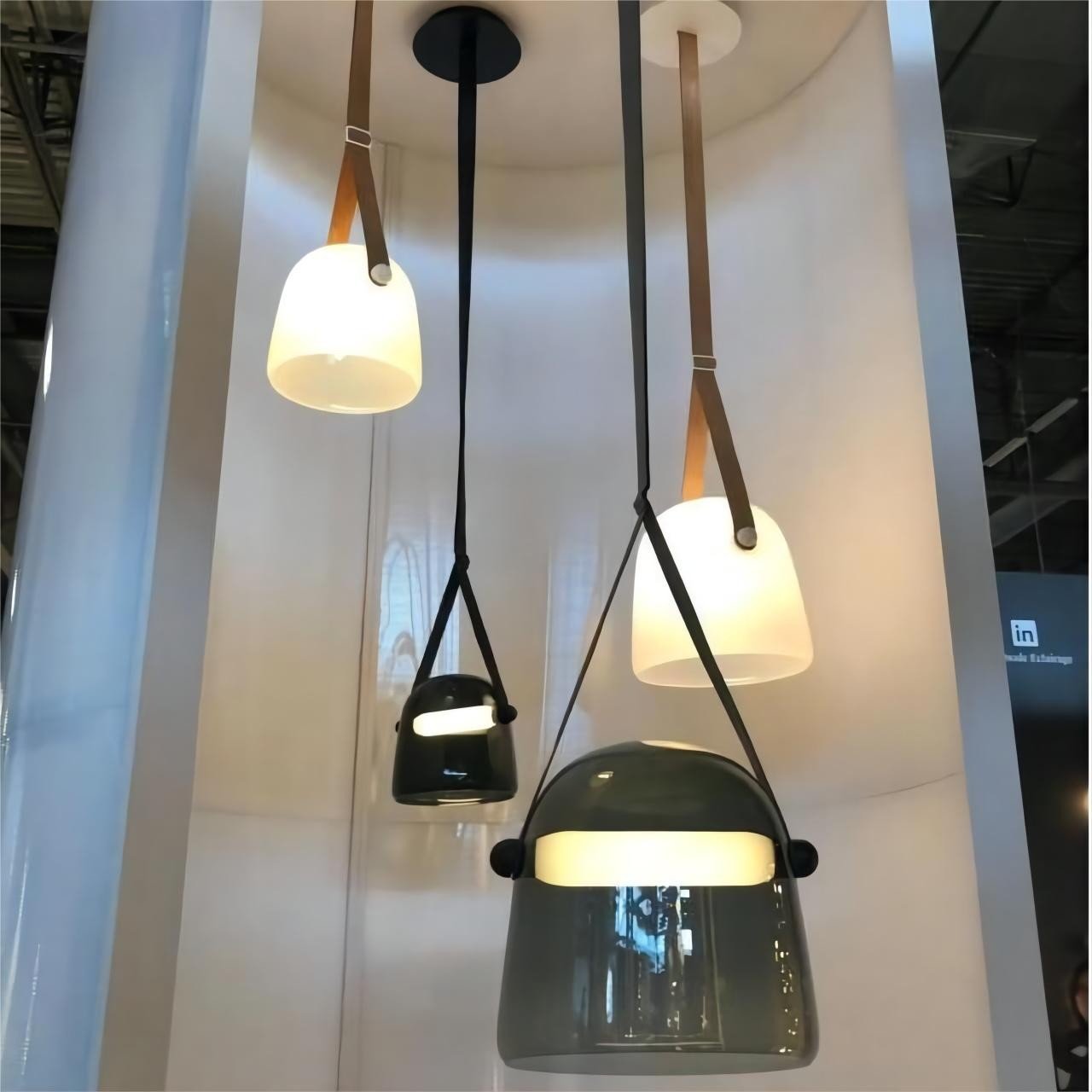 Mona glass pendant lamp