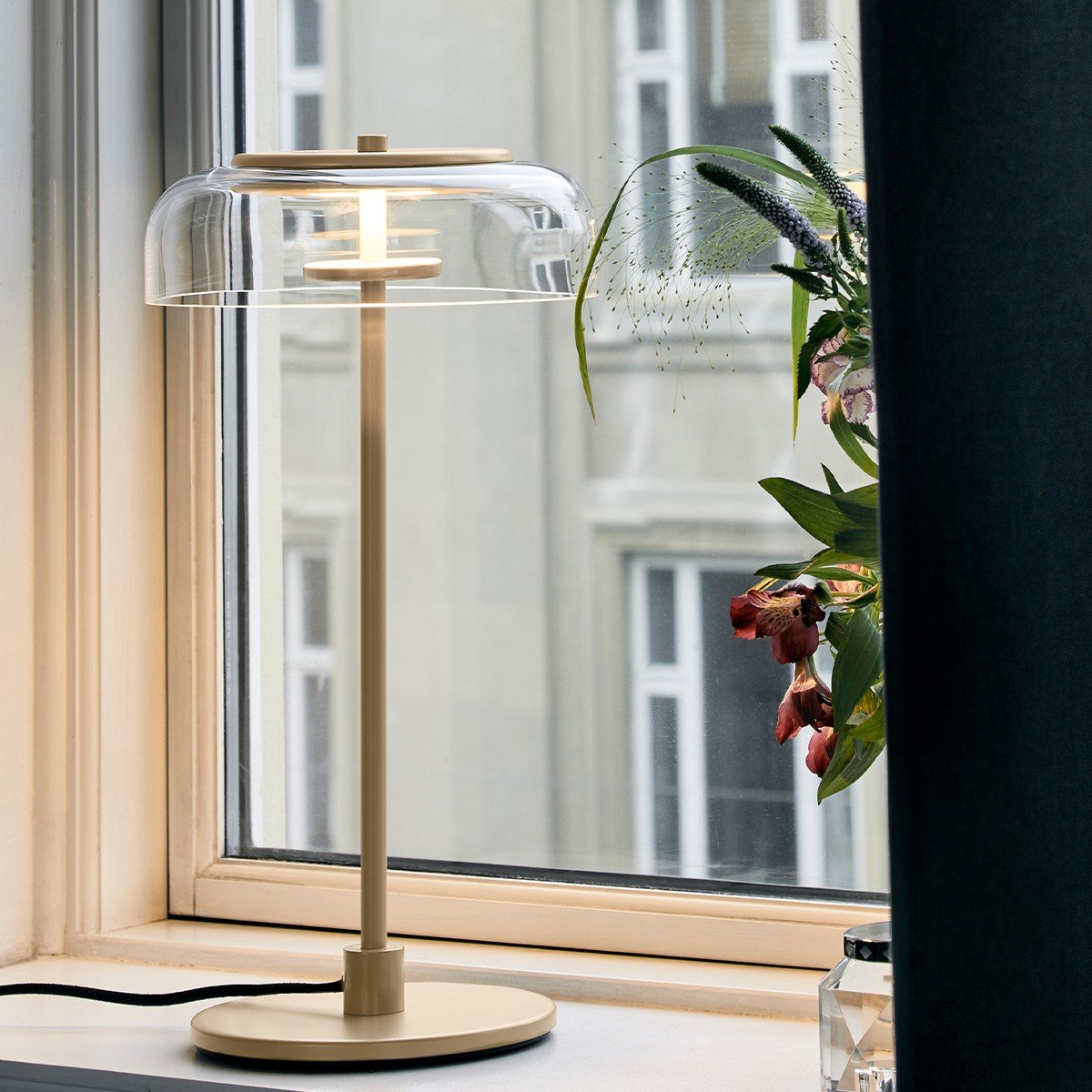 Blossi Table Lamp